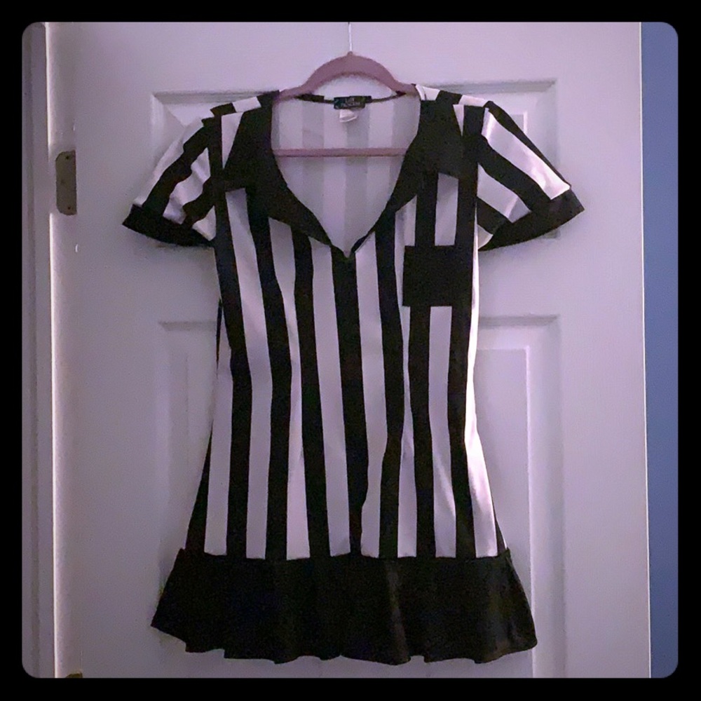 Referee costume